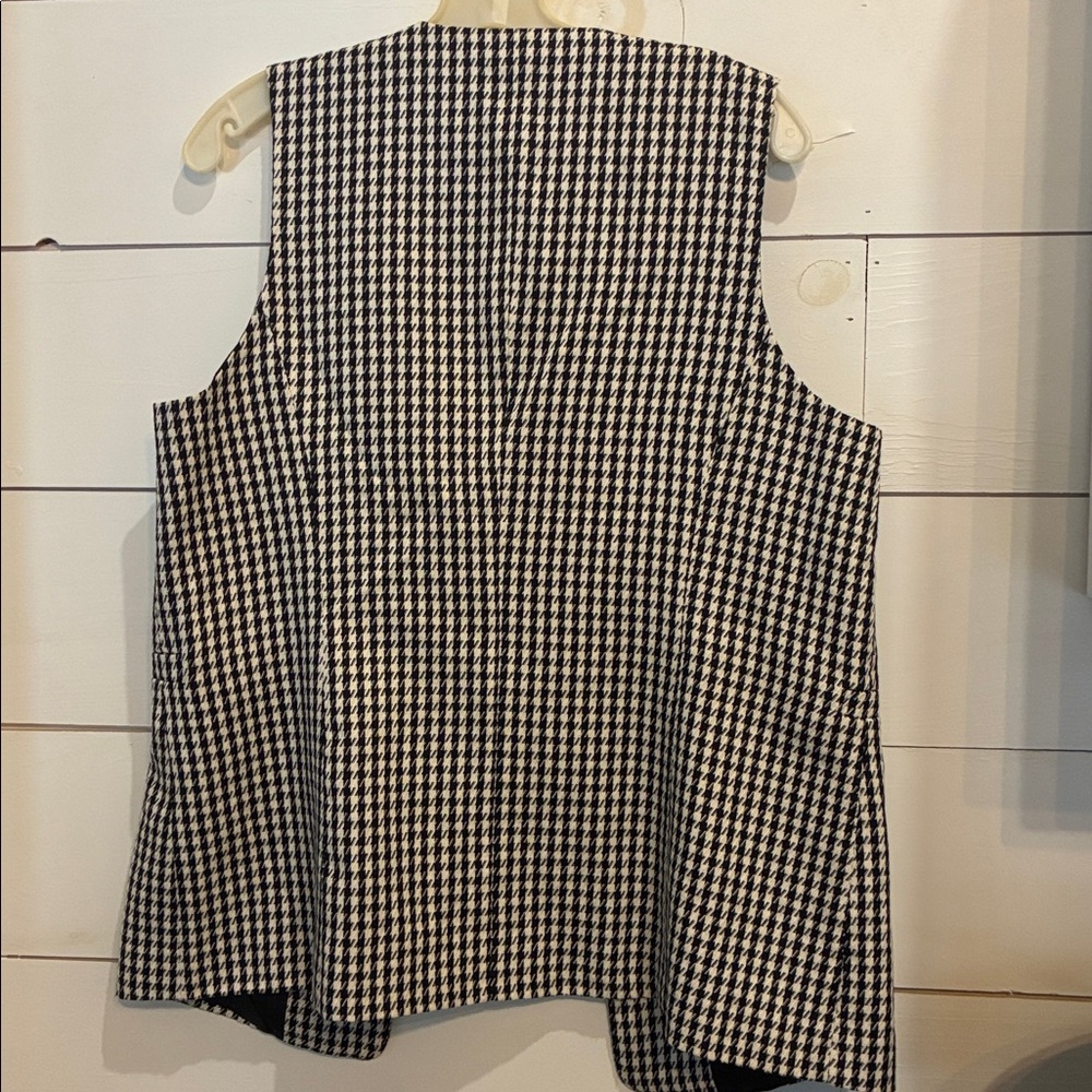Sincerely Jules Black and White Houndstooth Vest Size Large - Picture 3 of 6